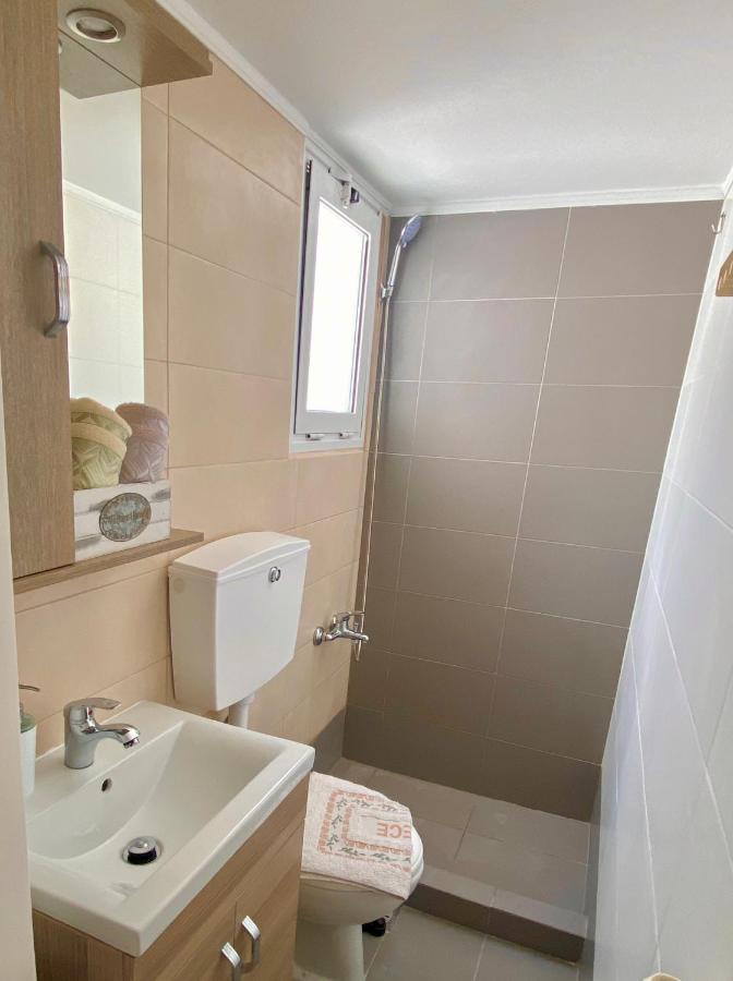 Apartment With Beautiful View Of Lycabettus Atena Exterior foto